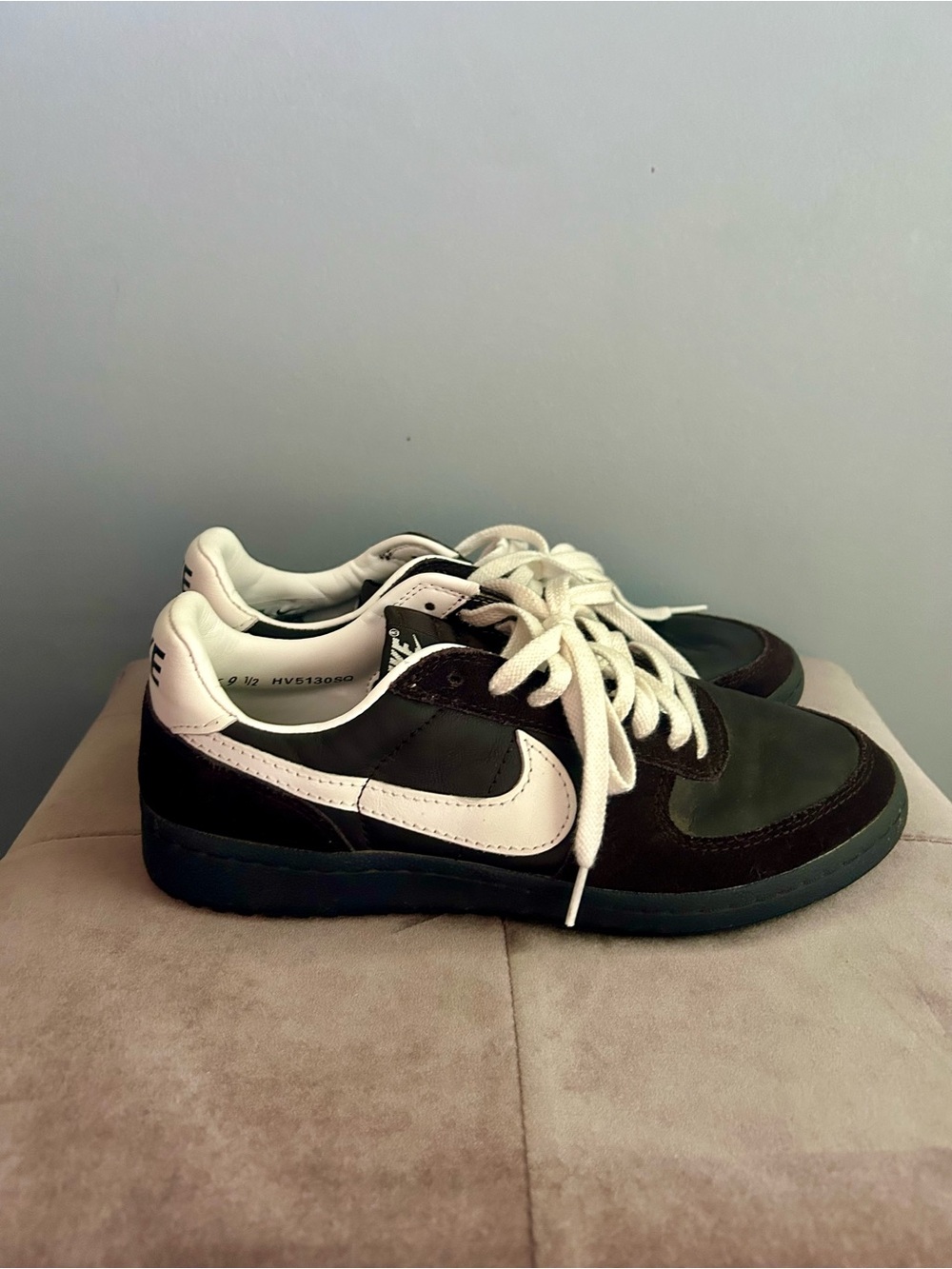 Nike Women’s Low-Top Sneakers- chocolate brown